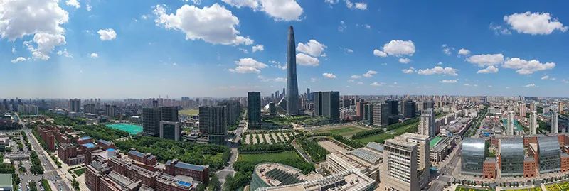 40周年·双语｜与企业共成长系列报道：奋进的泰达1.jpg